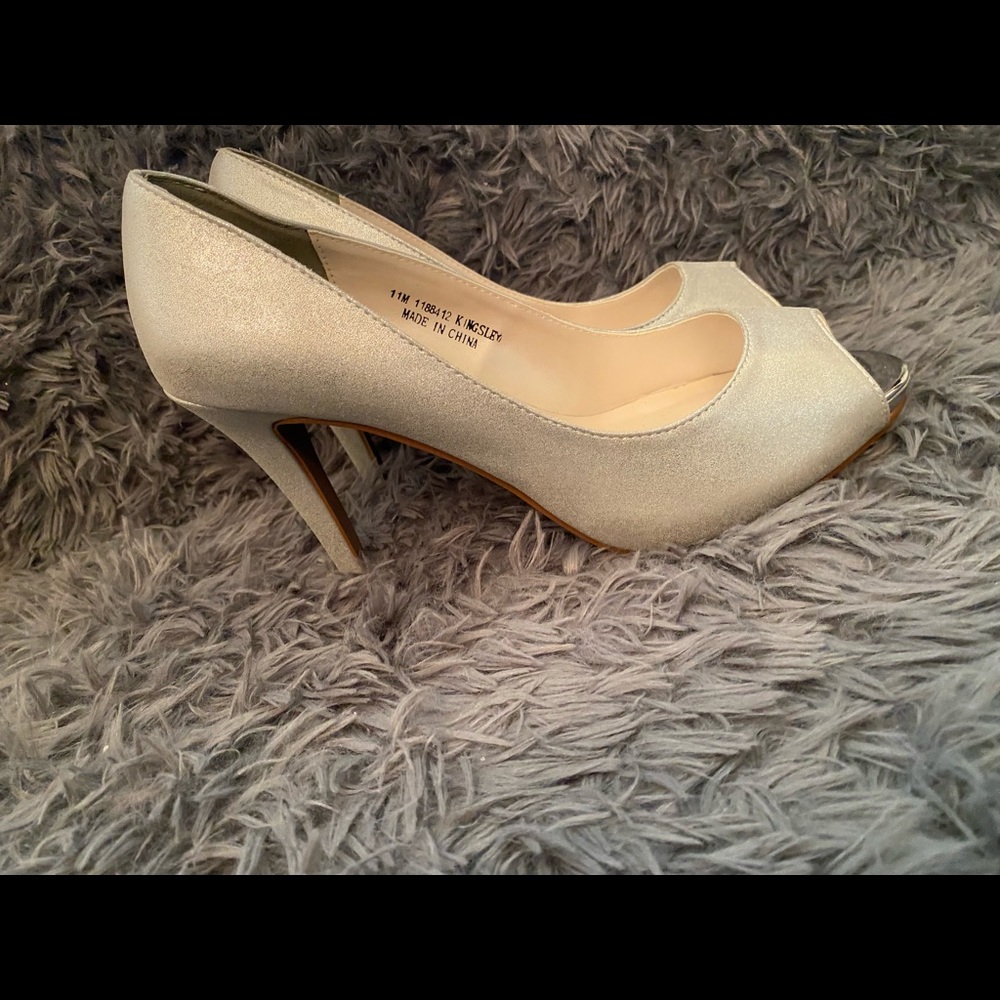 Silver Shimmer Peep Toe Pumps/Heels